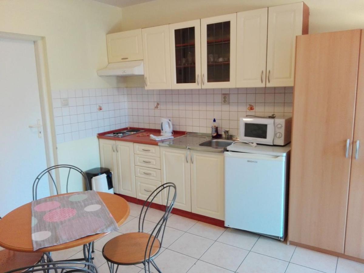 Dom Studia Petra Hotel Štúrovo Екстериор снимка
